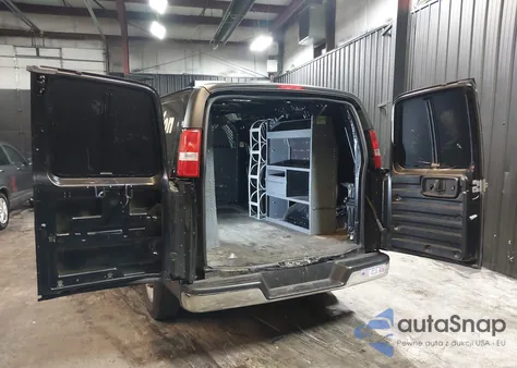 2022 Chevrolet Express Cargo Rwd 2500 Regular Wheelbase Wt from USA, damaged, VIN 1GCWGAFP0N1202631